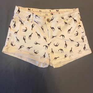 MARILYN MONROE Ivory GIRAFFE Print Stretch SHORTS